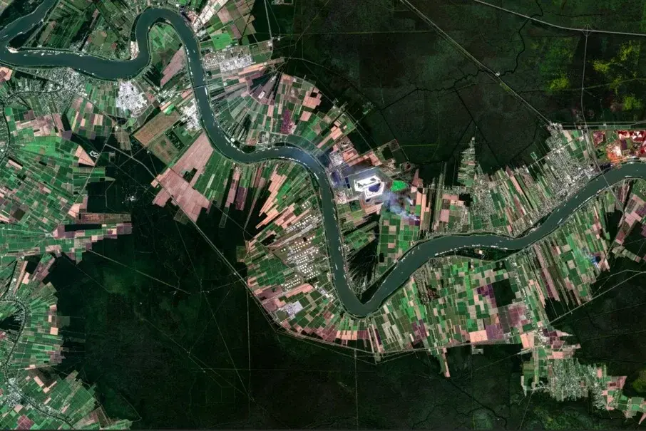 Planet Labs satellite image of farmland, towns, and industrial sites along the Mississippi River in Louisiana, from NASA's Commercial Satellite Data Acquisition Program